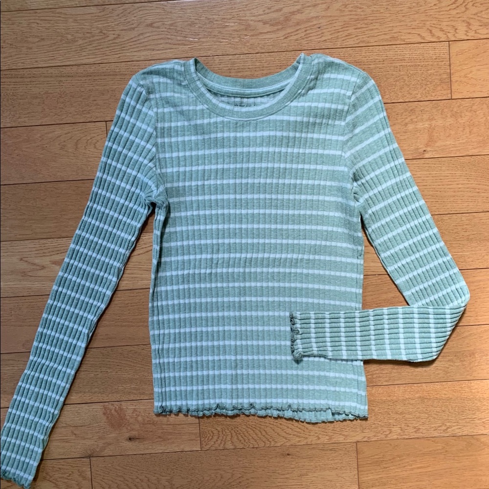 American Eagle Striped Lettuce Long Sleeve